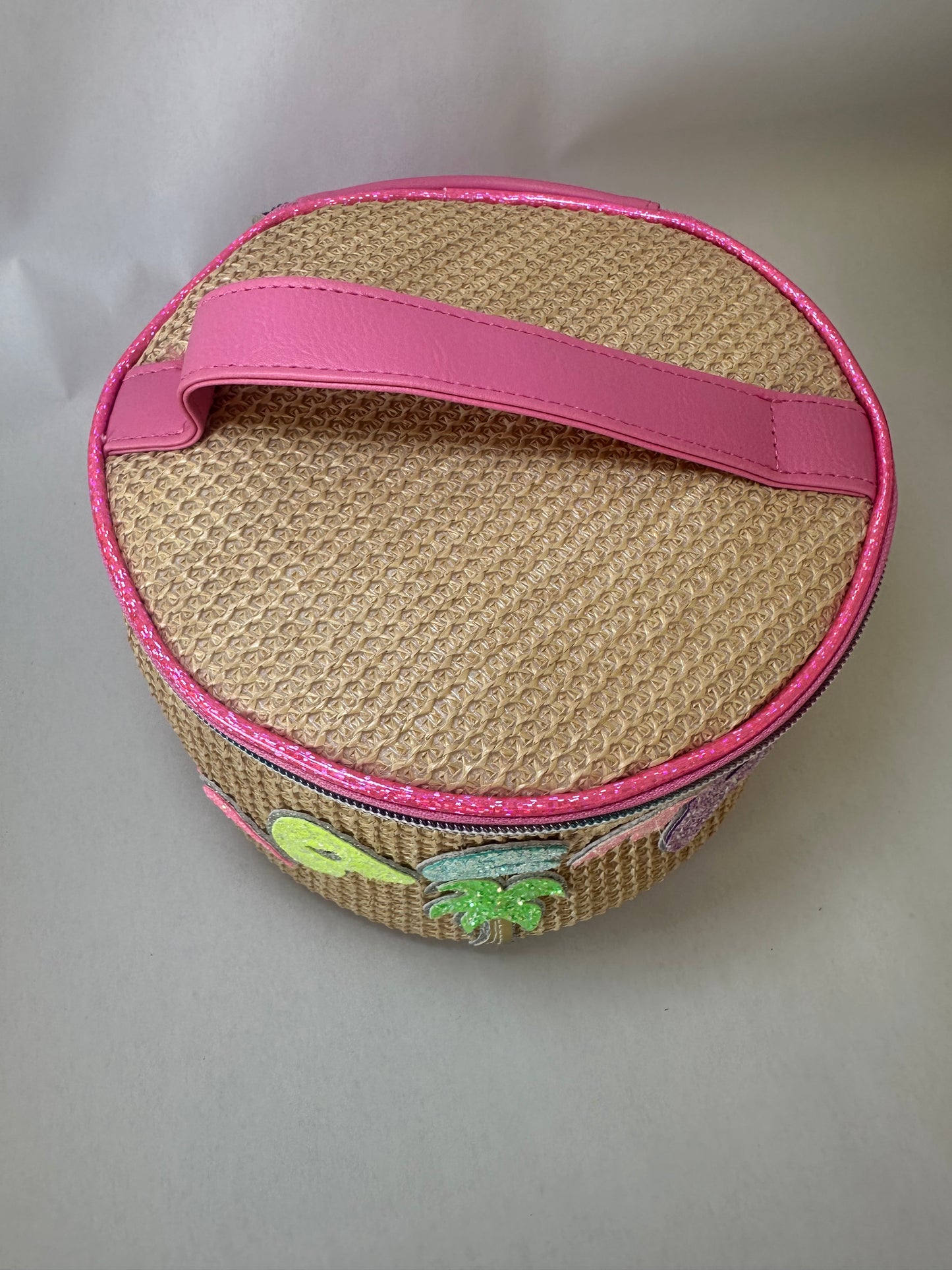 VACAY cosmetic round