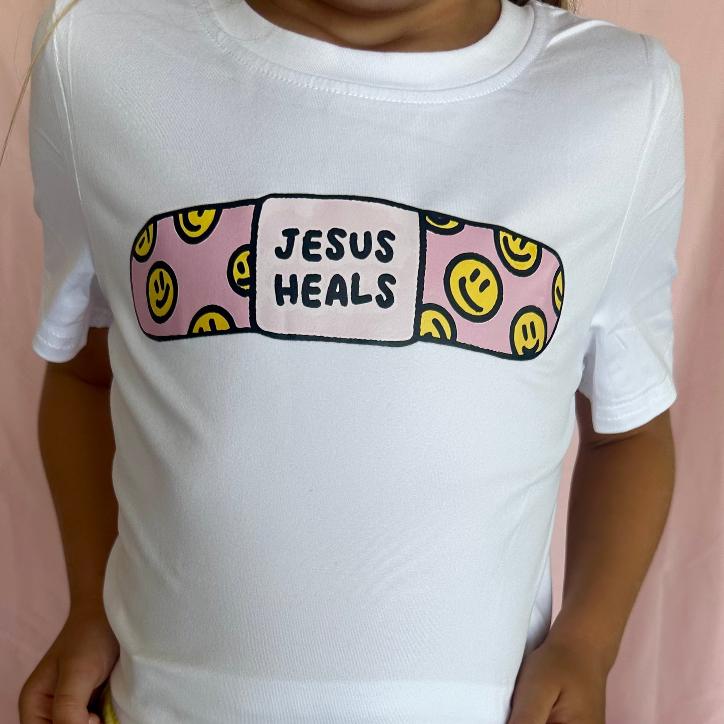 Jesus heals Graphic tee